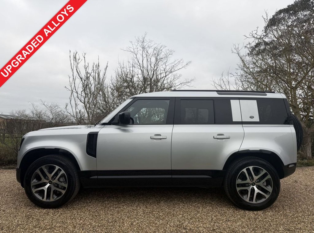 Used Land Rover Defender 110 2023 for sale - 77157401: Photo 3