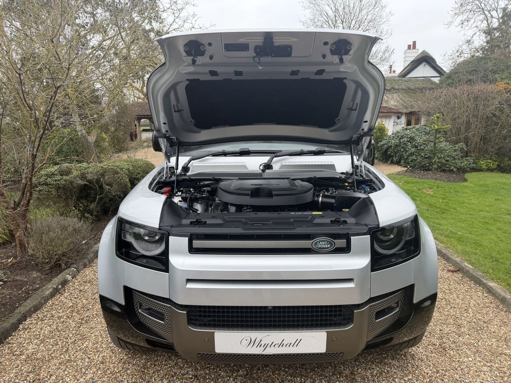 Used Land Rover Defender 110 2023 for sale - 77157401: Photo 35