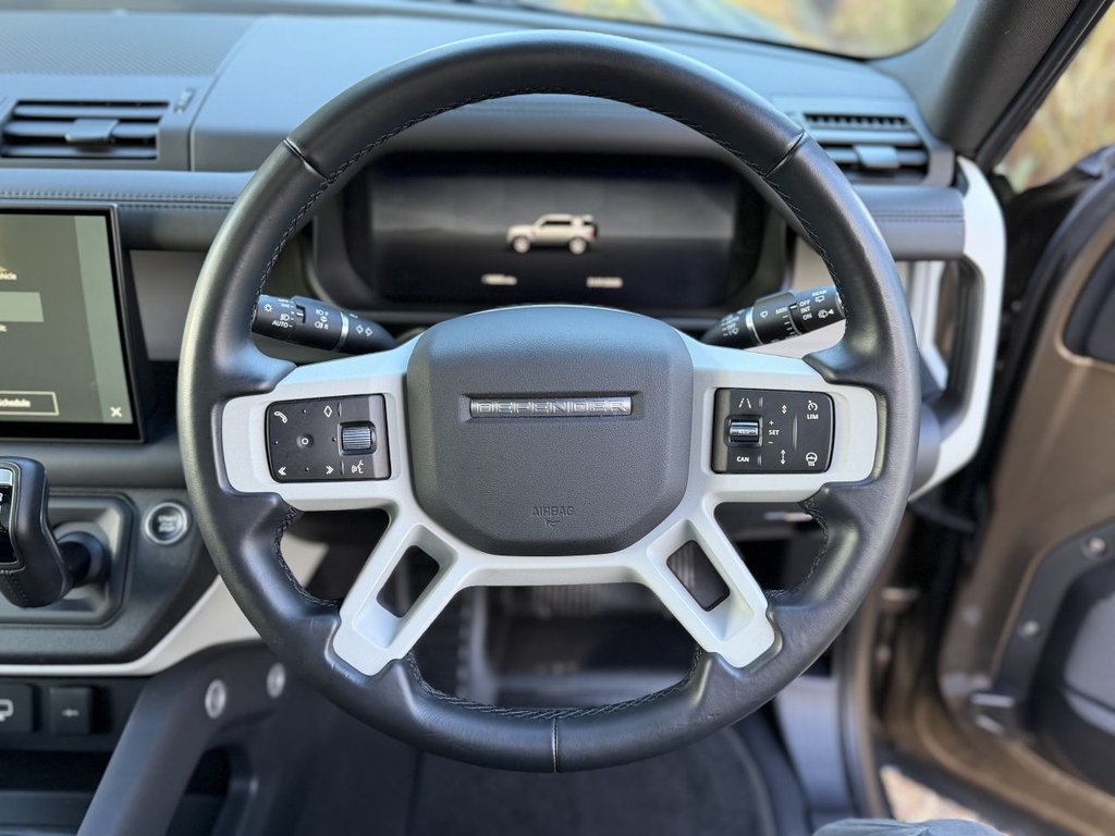 Used Land Rover Defender 2024 for sale - 77436980: Photo 22