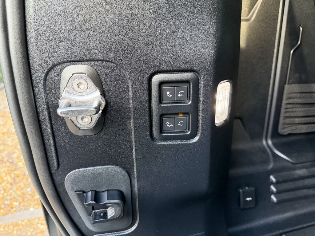 Used Land Rover Defender 2024 for sale - 77436980: Photo 29