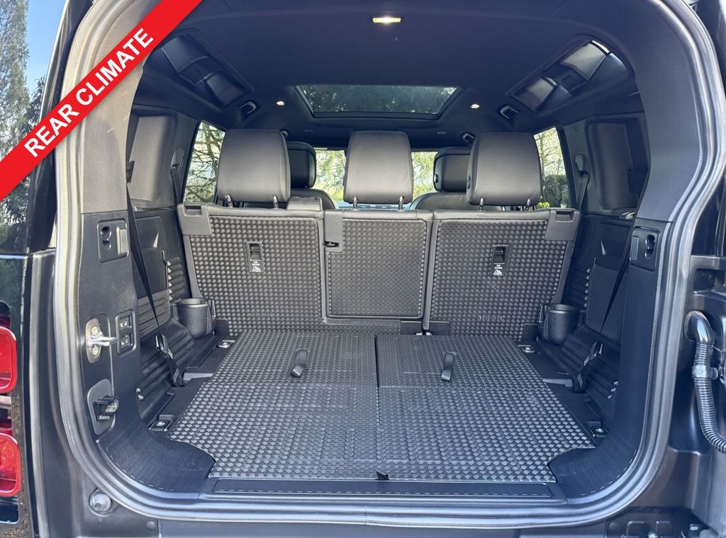 Used Land Rover Defender 2024 for sale - 77436980: Photo 32