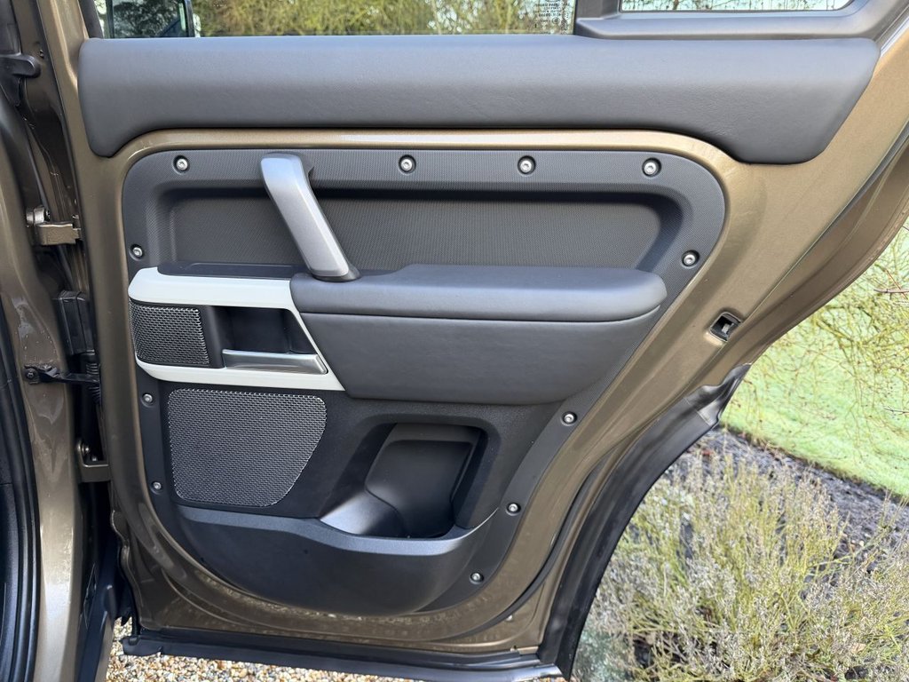 Used Land Rover Defender 2024 for sale - 77436980: Photo 36
