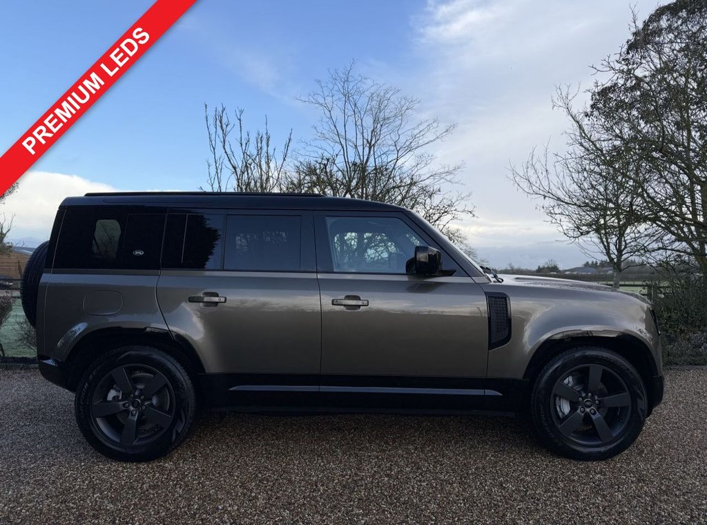 Used Land Rover Defender 2024 for sale - 77436980: Photo 4