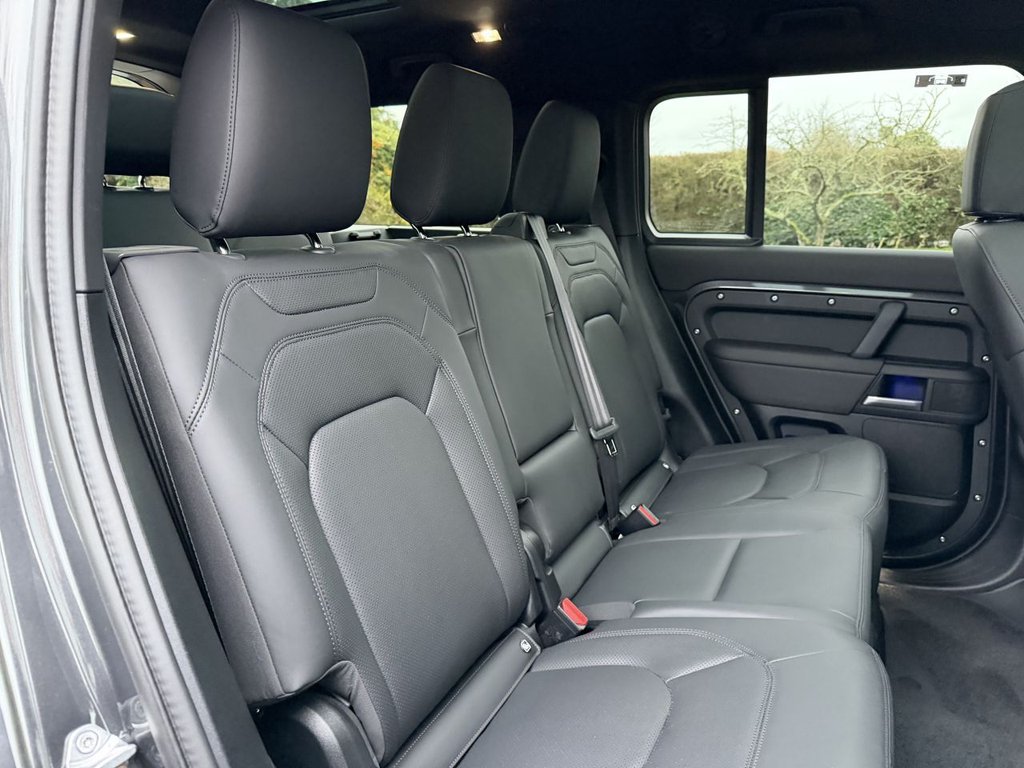 Used Land Rover Defender 2025 for sale - 77436819: Photo 18