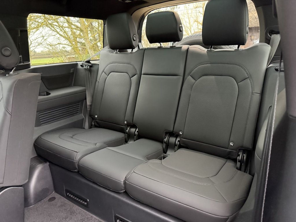 Used Land Rover Defender 2025 for sale - 77436819: Photo 21