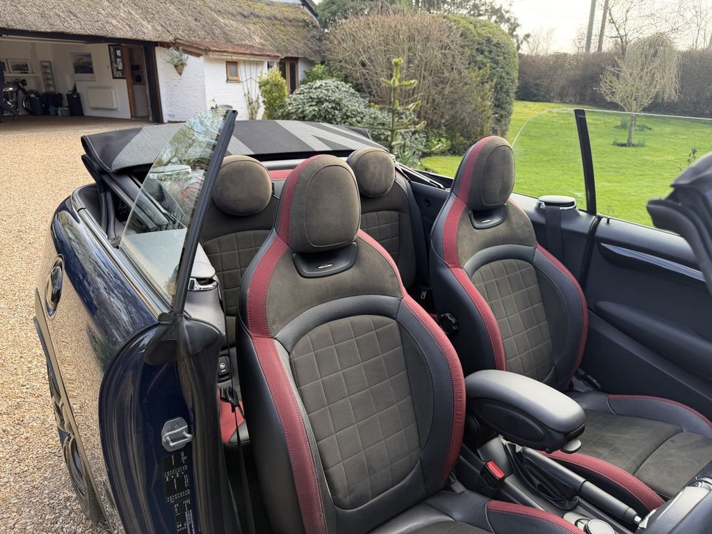 Used MINI Convertible 2017 for sale - 77739708: Photo 25