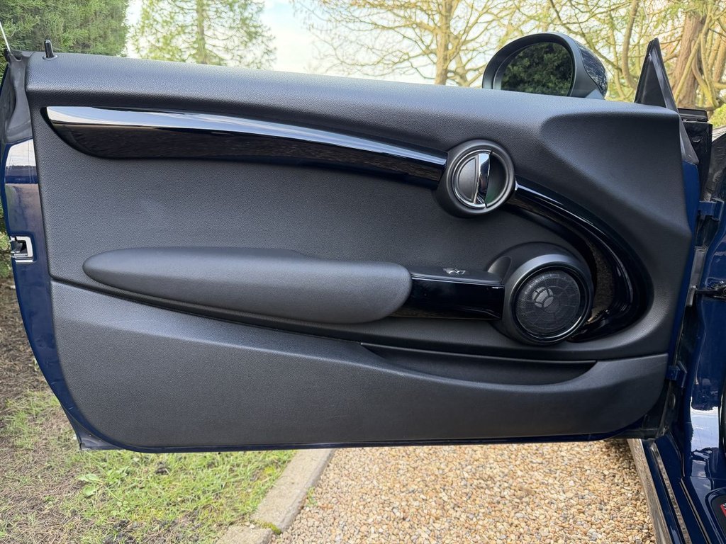 Used MINI Convertible 2017 for sale - 77739708: Photo 27