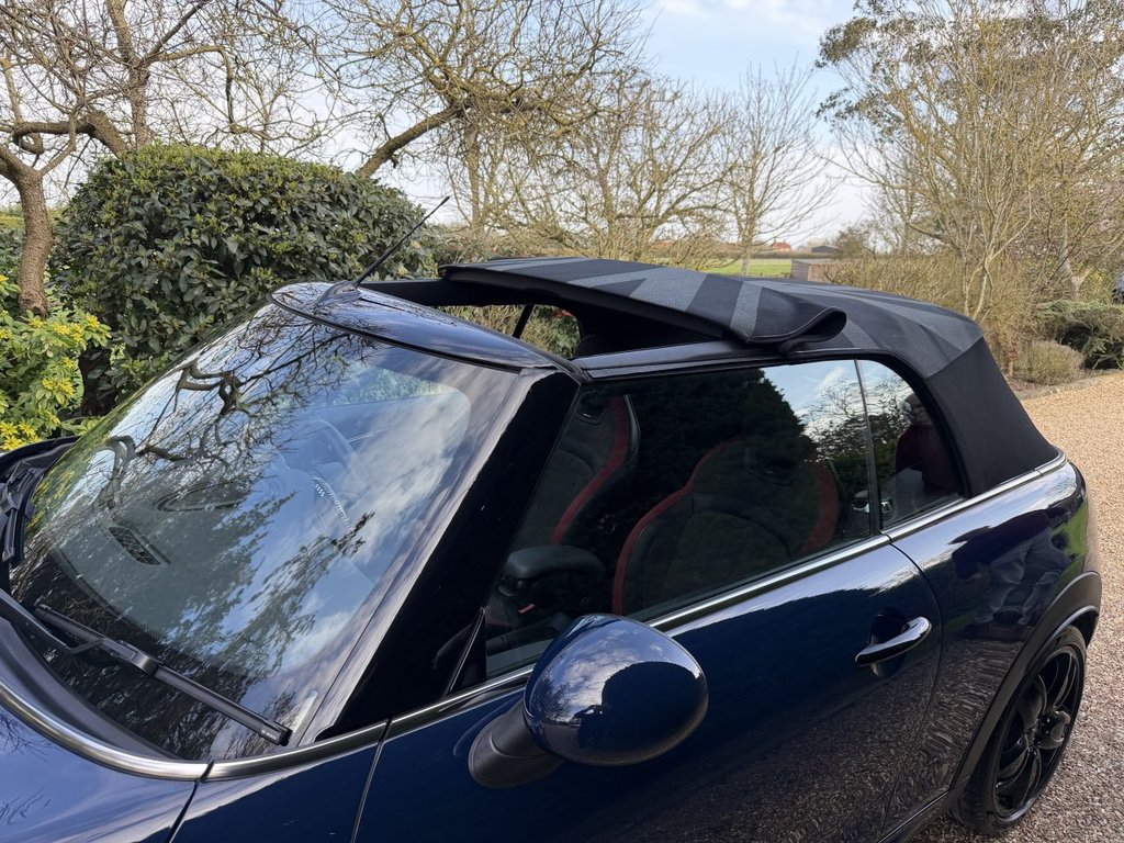 Used MINI Convertible 2017 for sale - 77739708: Photo 30