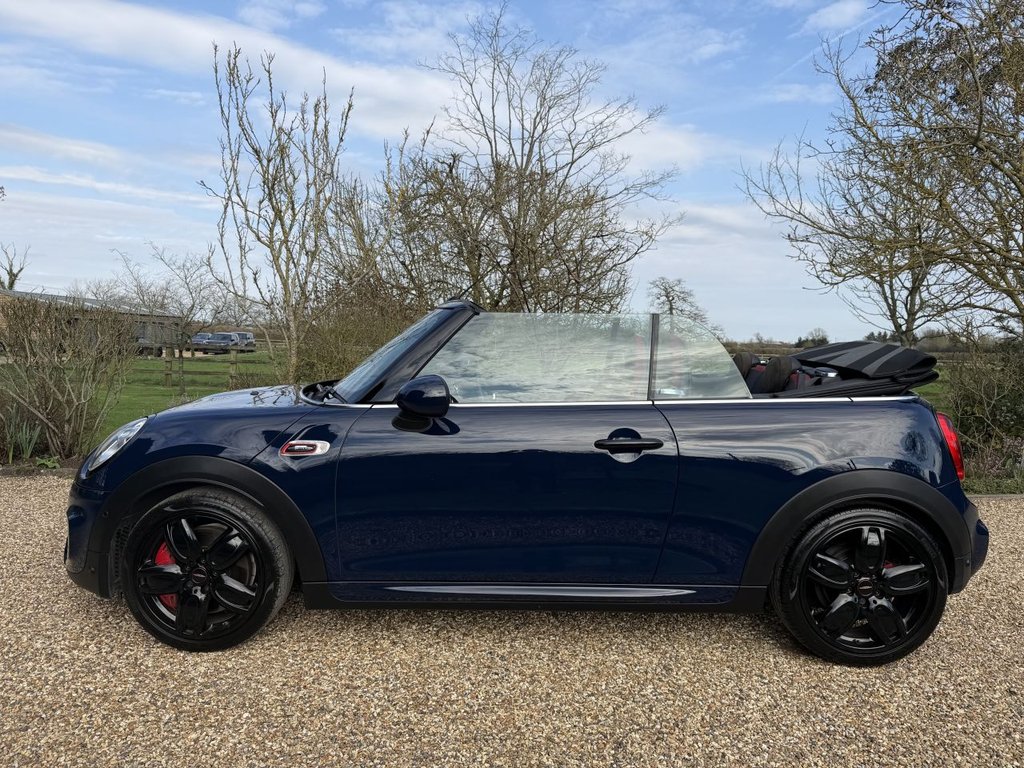 Used MINI Convertible 2017 for sale - 77739708: Photo 31