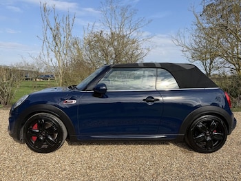Used MINI Convertible 2017 for sale - 77739708: Photo