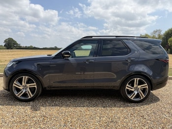 Used Land Rover Discovery 2024 for sale - 79245394: Photo