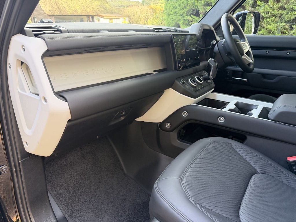 Used Land Rover Defender 2025 for sale - 77436412: Photo 15