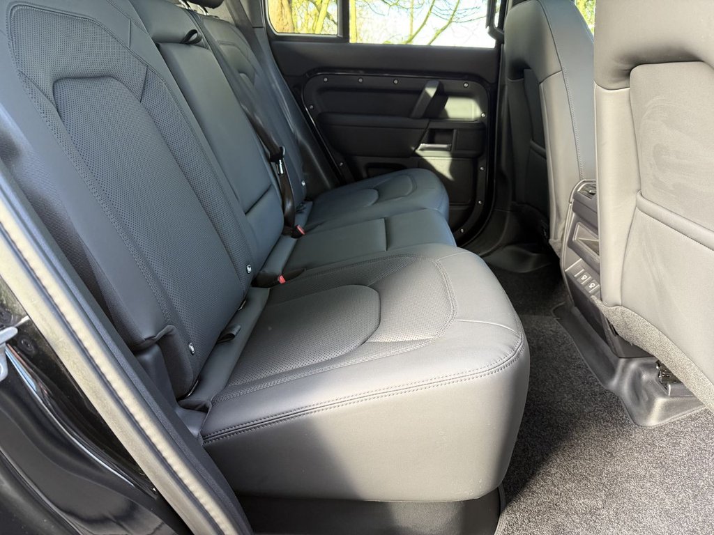 Used Land Rover Defender 2025 for sale - 77436412: Photo 17