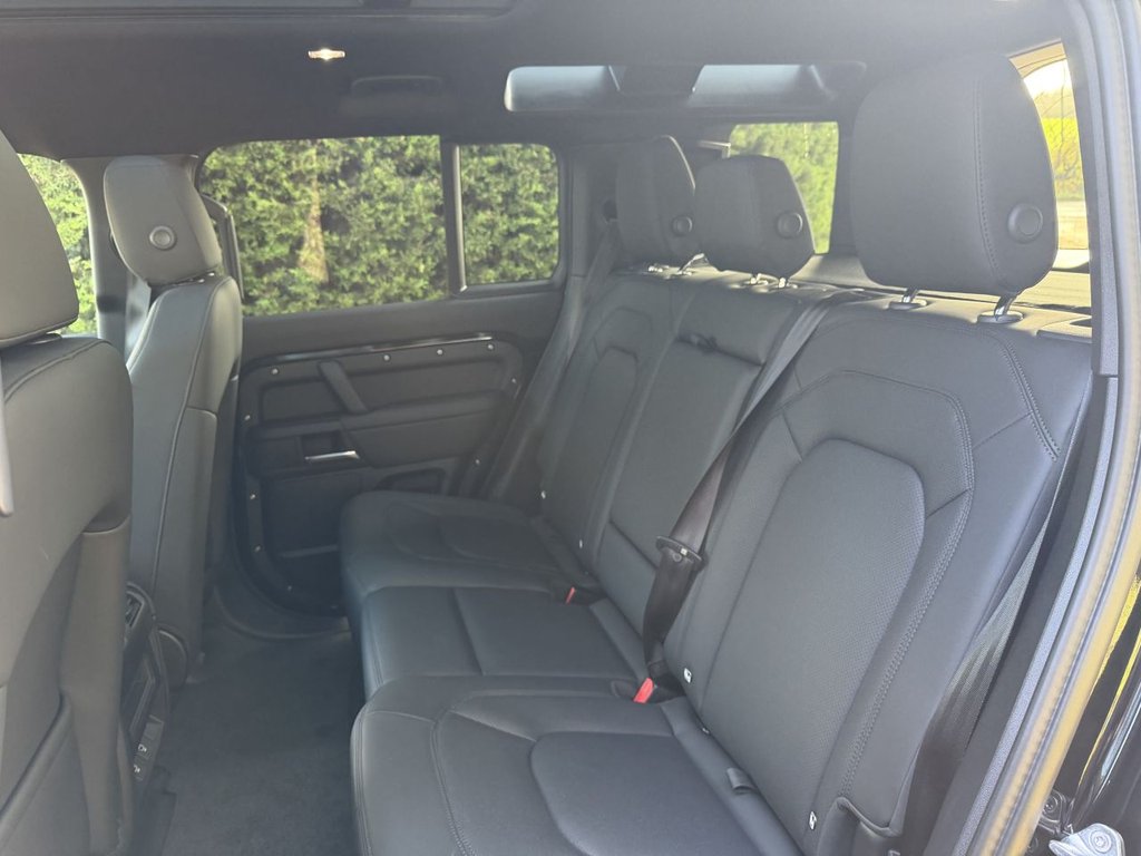 Used Land Rover Defender 2025 for sale - 77436412: Photo 19