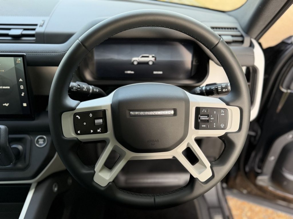 Used Land Rover Defender 2025 for sale - 77436412: Photo 22
