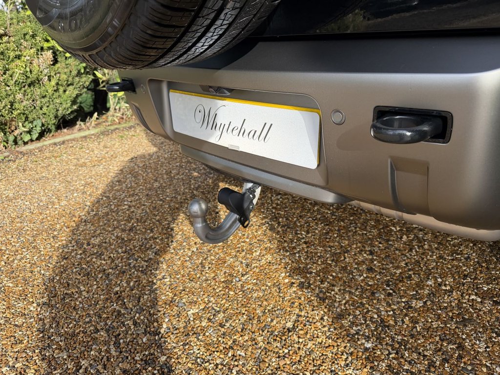 Used Land Rover Defender 2025 for sale - 77436412: Photo 32