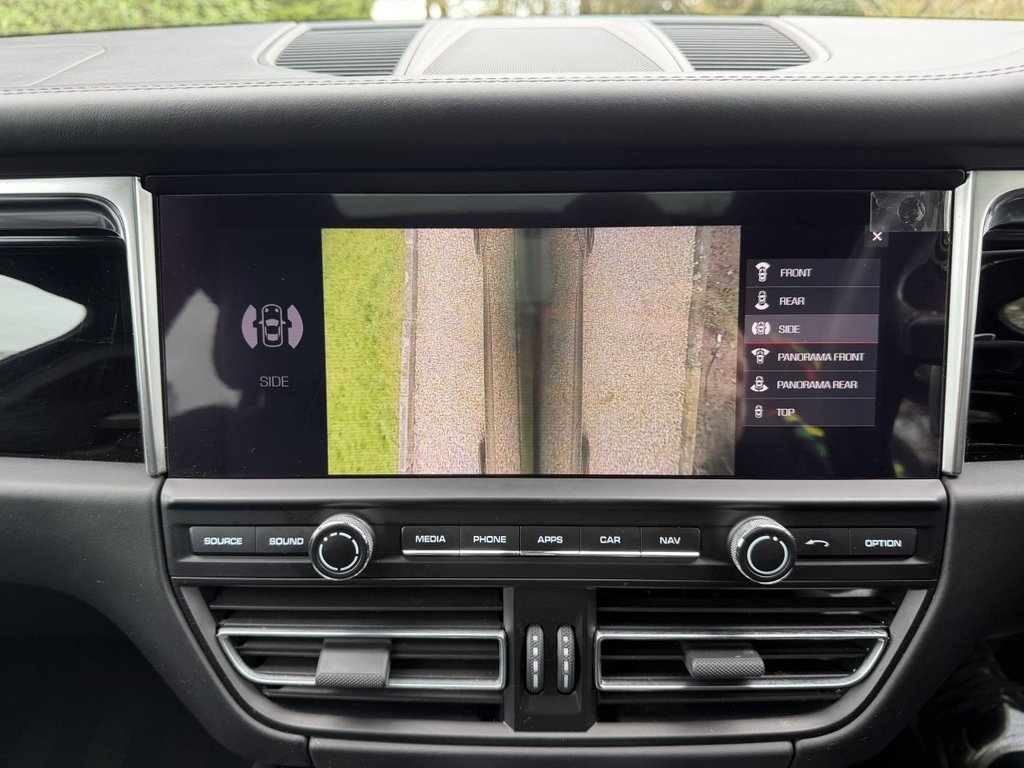 Used Porsche Macan 2019 for sale - 77680835: Photo 22