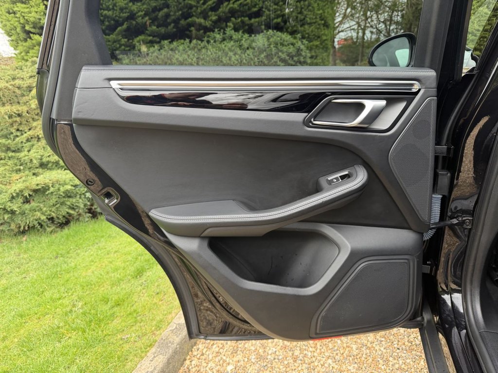 Used Porsche Macan 2019 for sale - 77680835: Photo 29