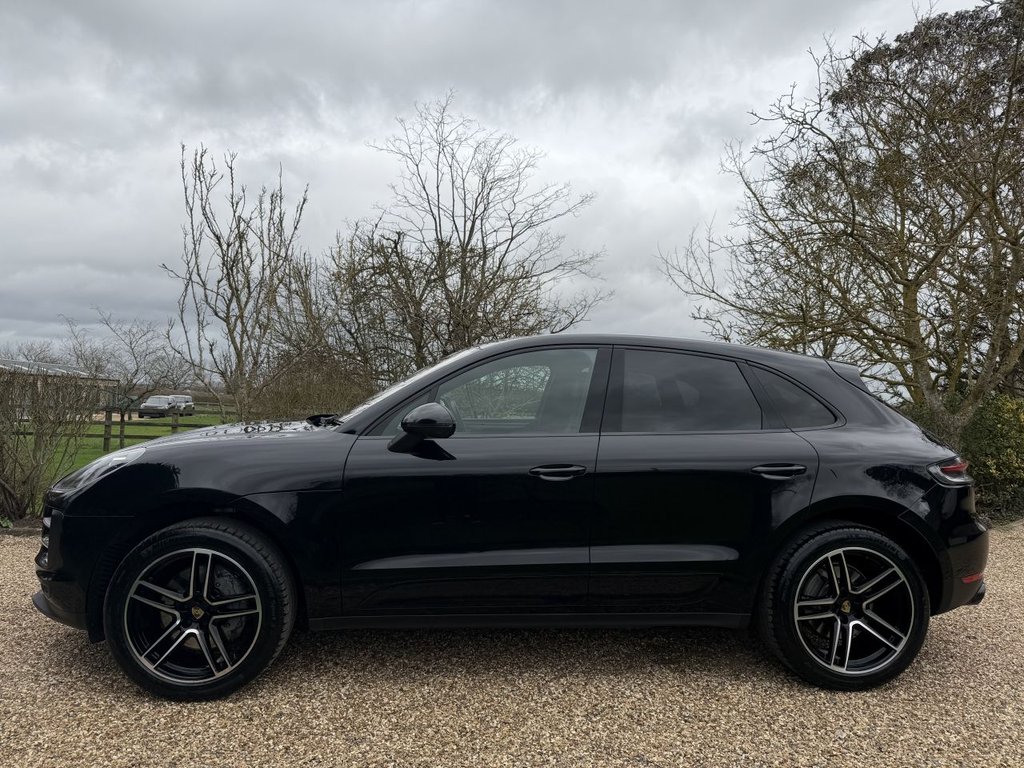 Used Porsche Macan 2019 for sale - 77680835: Photo 3