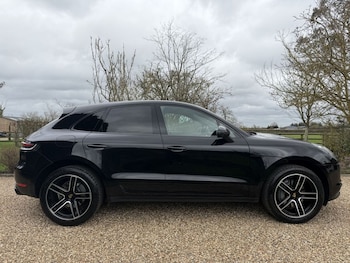 Used Porsche Macan 2019 for sale - 77680835: Photo
