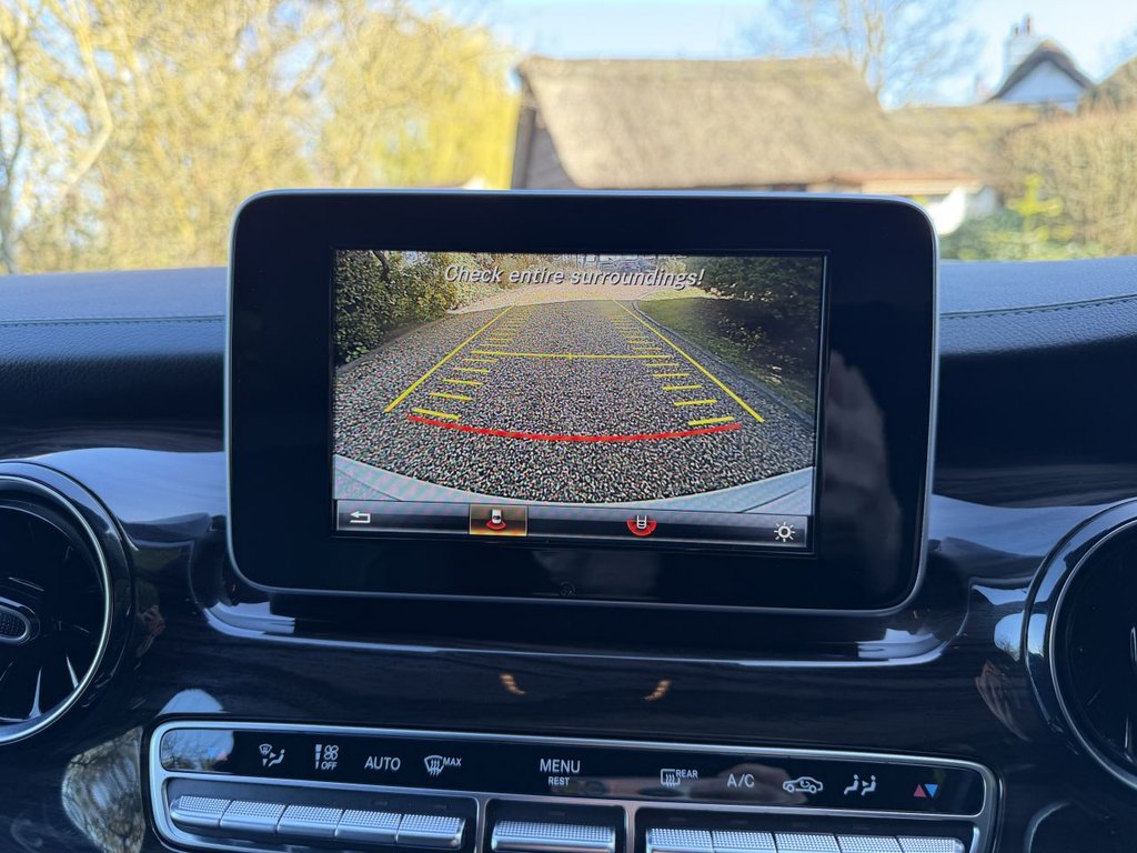 Used Mercedes-Benz V-Class 2020 for sale - 77936432: Photo 20