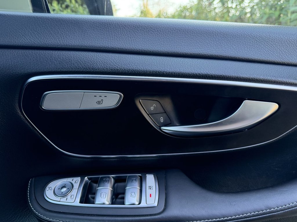 Used Mercedes-Benz V-Class 2020 for sale - 77936432: Photo 23