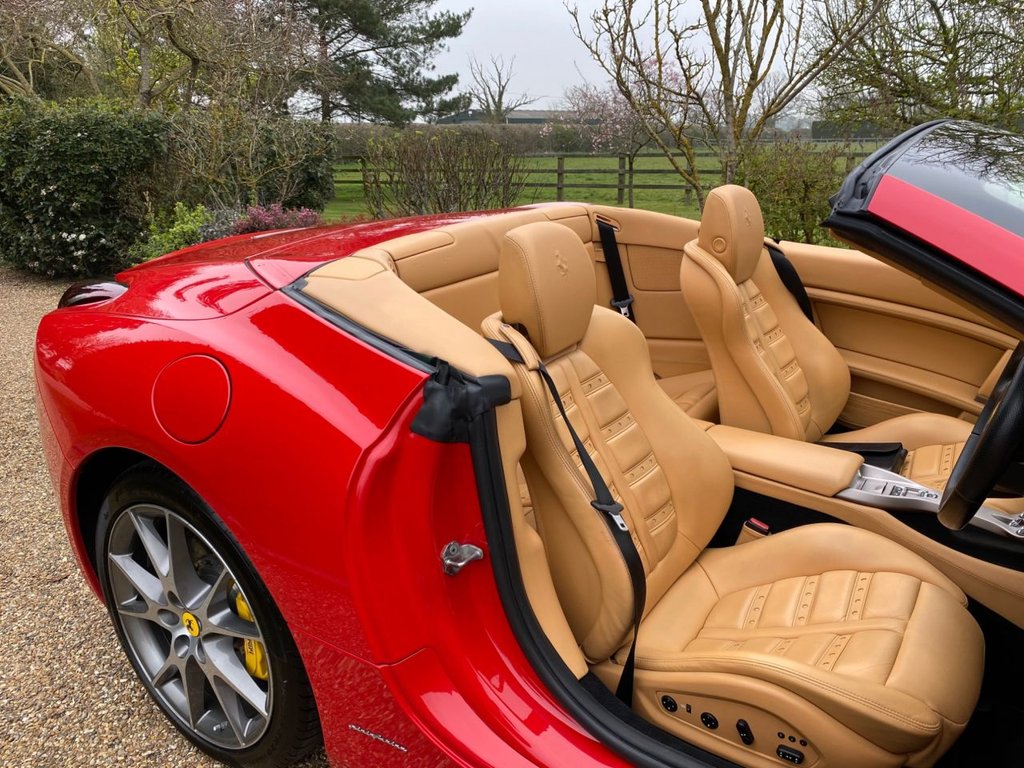 Used Ferrari California 2010 for sale - 77157390: Photo 11