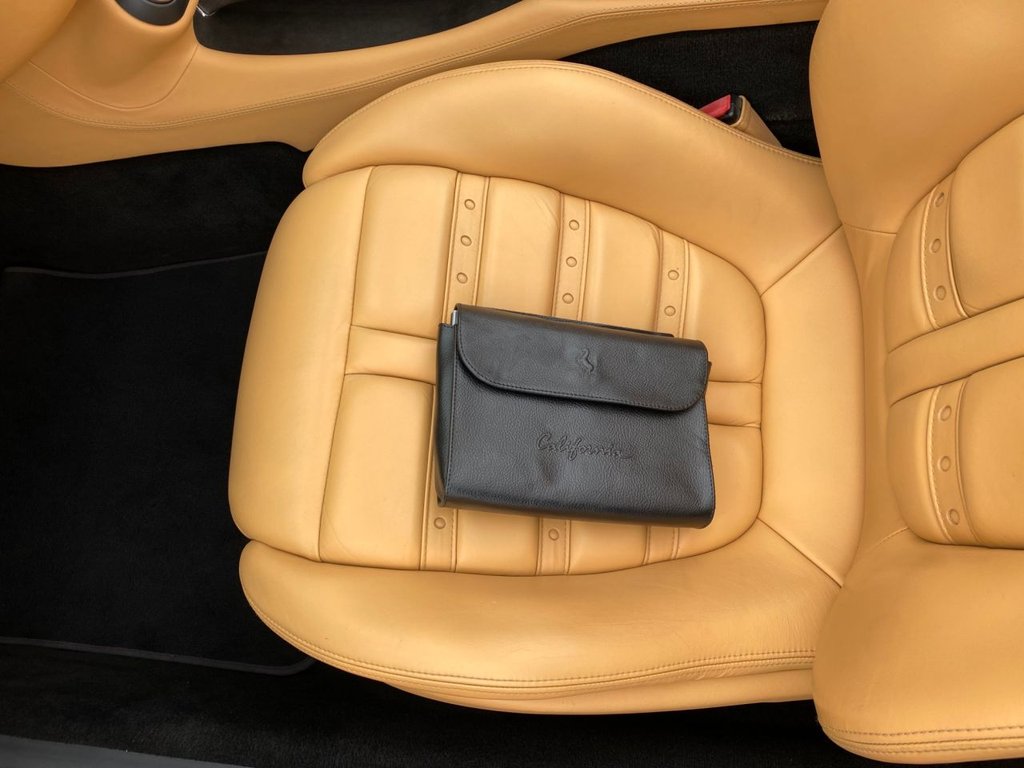 Used Ferrari California 2010 for sale - 77157390: Photo 16