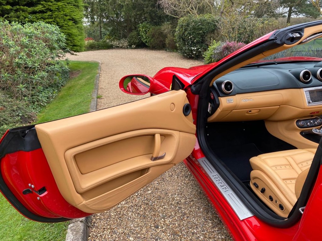 Used Ferrari California 2010 for sale - 77157390: Photo 27