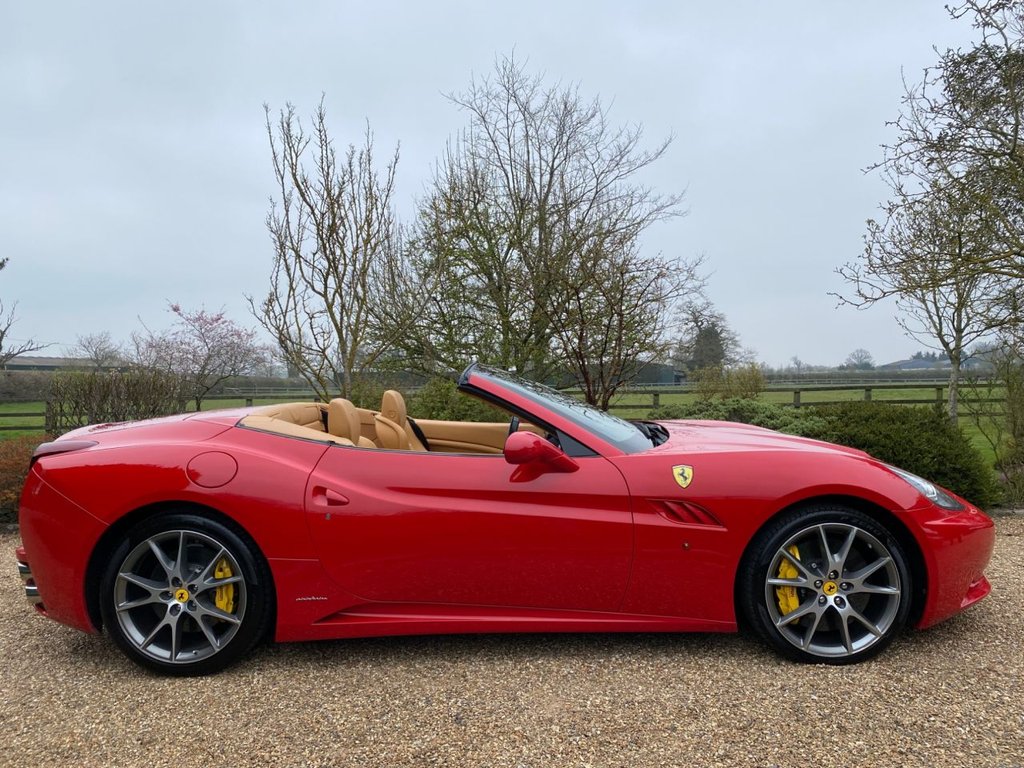 Used Ferrari California 2010 for sale - 77157390: Photo 9