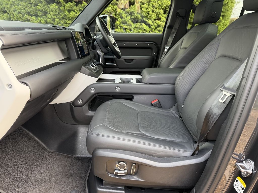 Used Land Rover Defender 2024 for sale - 77499201: Photo 15