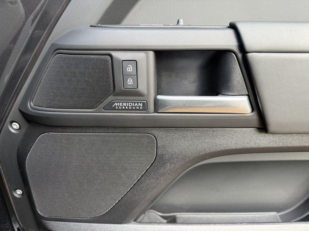 Used Land Rover Defender 2024 for sale - 77499201: Photo 23