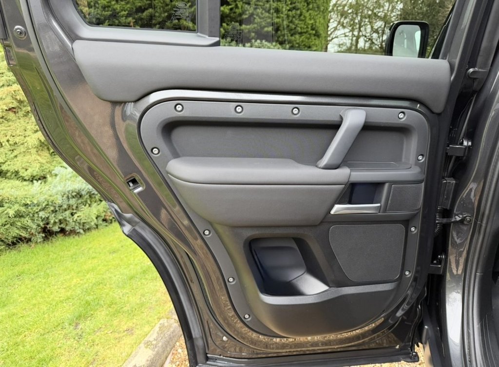 Used Land Rover Defender 2024 for sale - 77499201: Photo 29