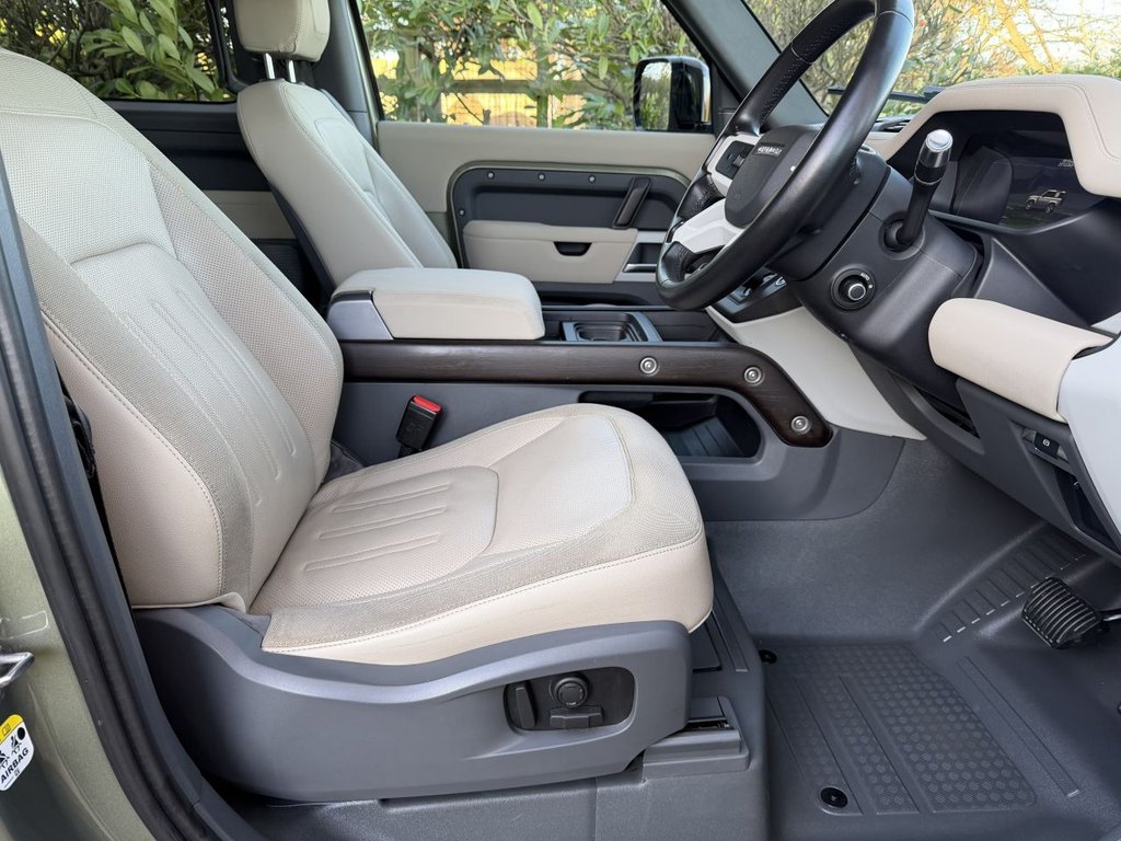 Used Land Rover Defender 2021 for sale - 77436649: Photo 10