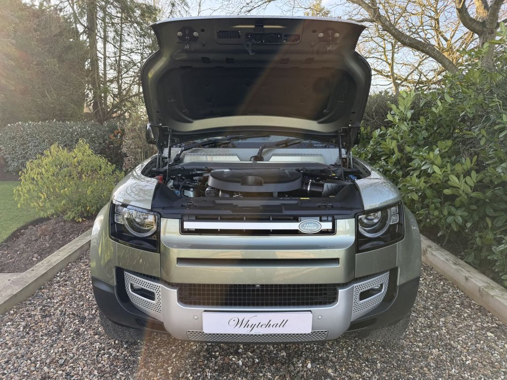 Used Land Rover Defender 2021 for sale - 77436649: Photo 30