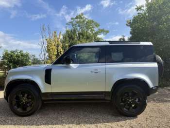 Used Land Rover Defender 2023 for sale - 75068181: Photo