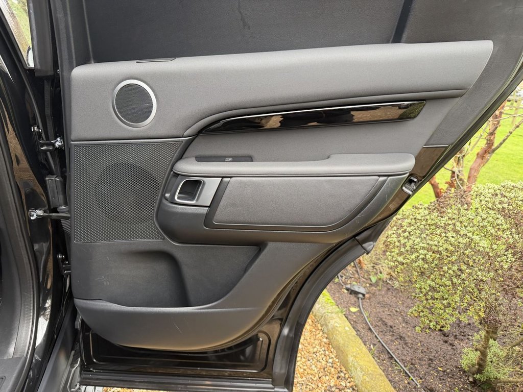 Used Land Rover Discovery 2019 for sale - 77621668: Photo 30