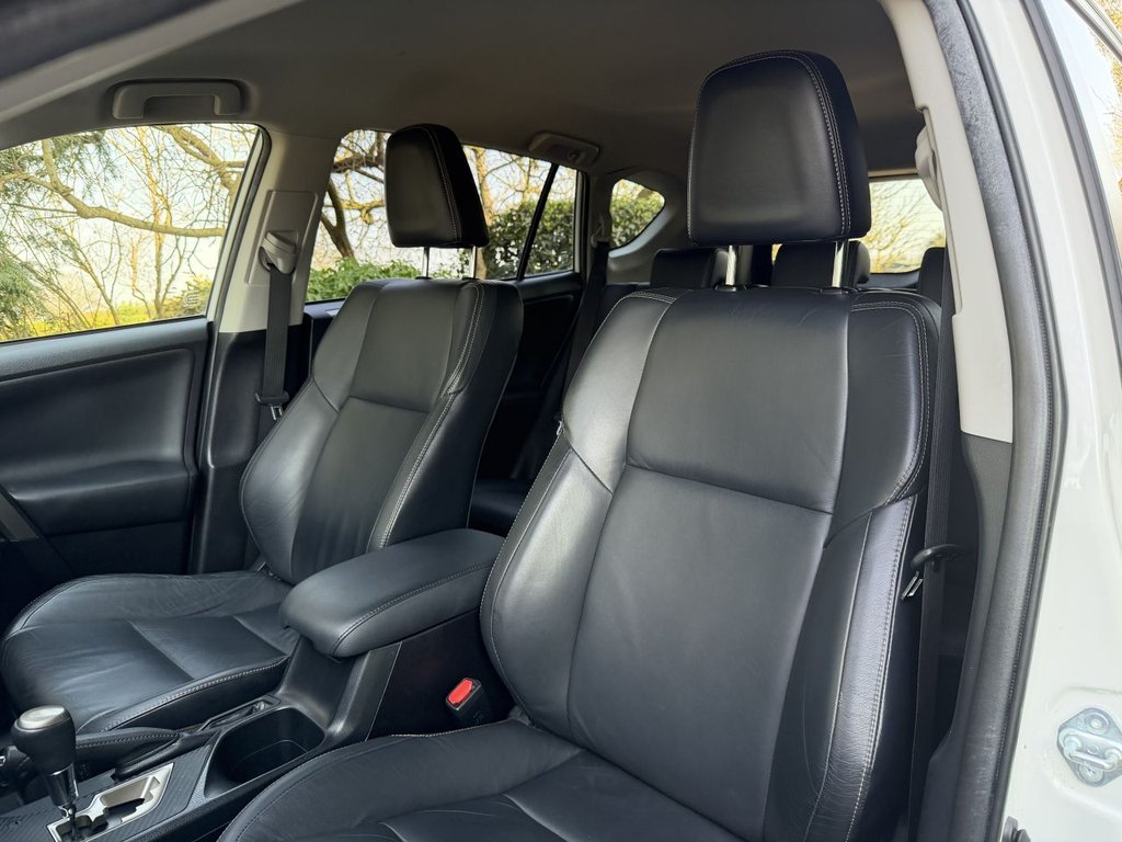 Used Toyota RAV4 2014 for sale - 77667042: Photo 11