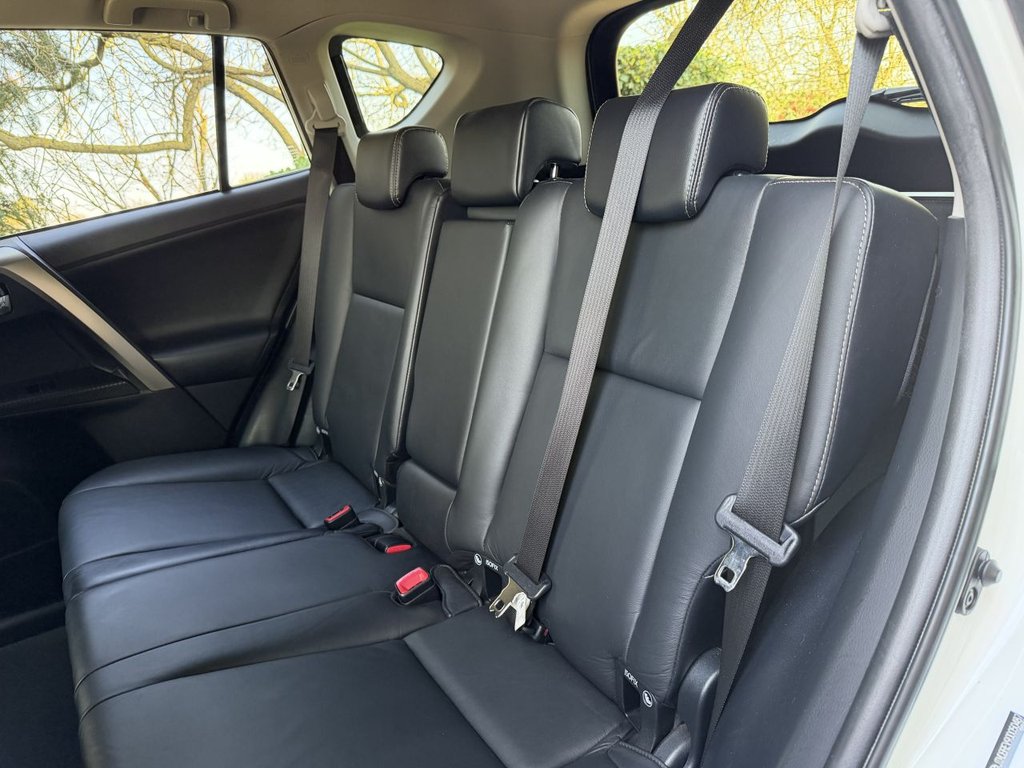 Used Toyota RAV4 2014 for sale - 77667042: Photo 15