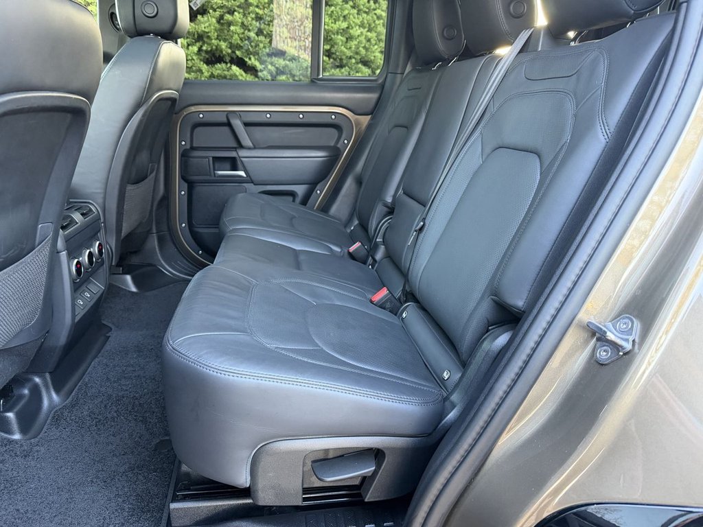 Used Land Rover Defender 110 2024 for sale - 77157416: Photo 19