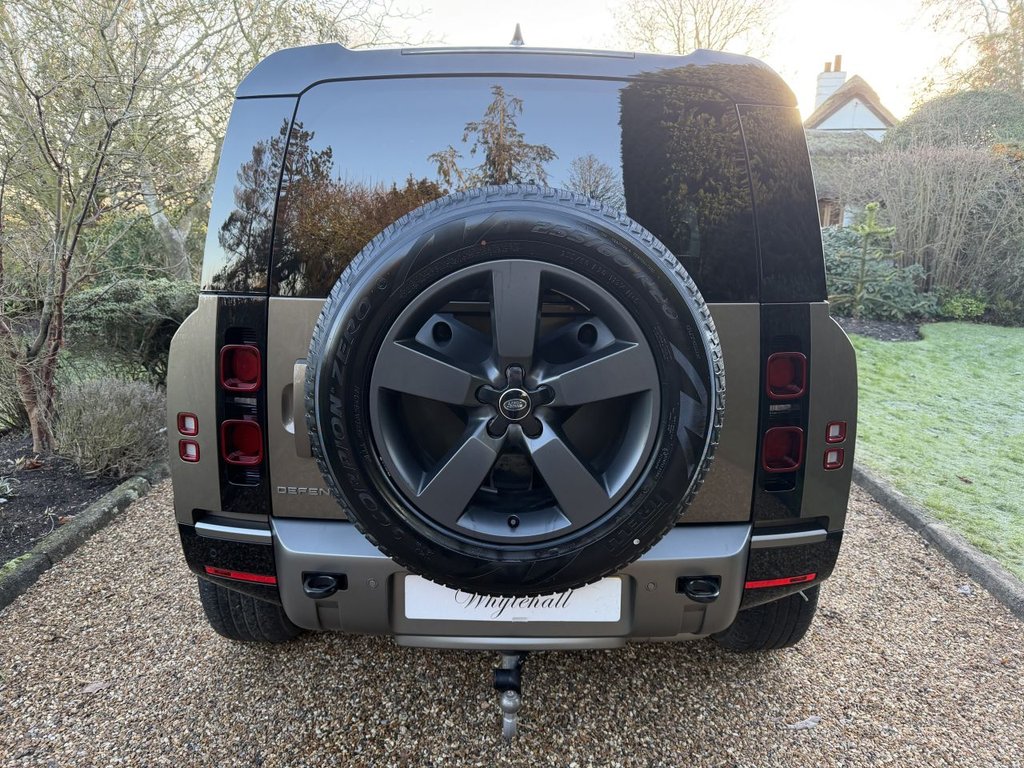 Used Land Rover Defender 110 2024 for sale - 77157416: Photo 8