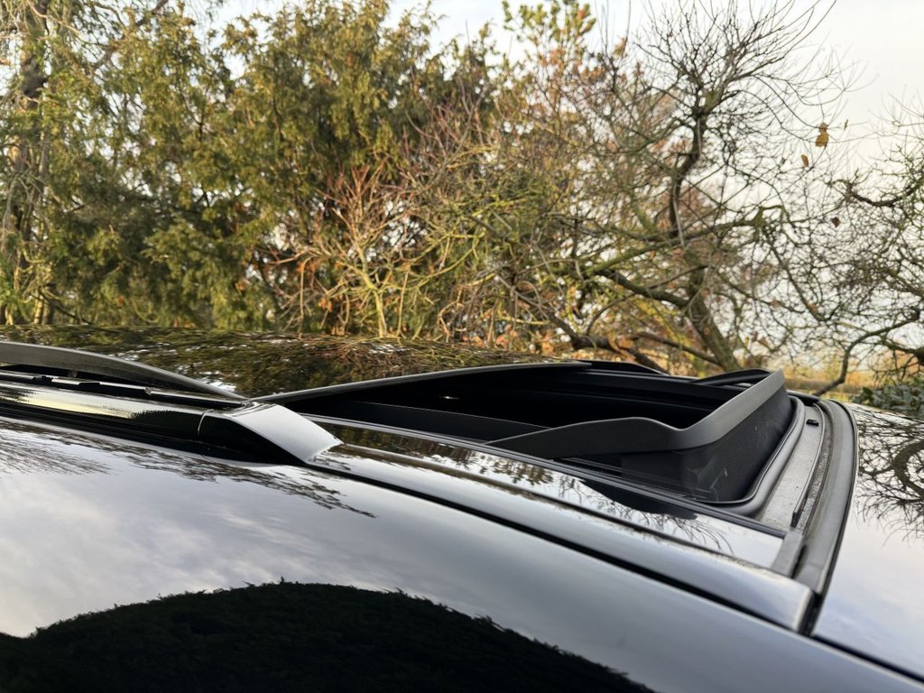 Used Land Rover Defender 2024 for sale - 78044607: Photo 10