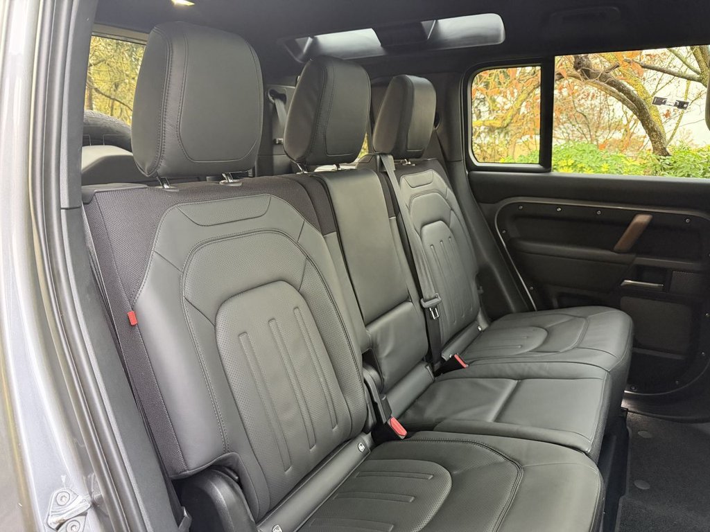 Used Land Rover Defender 2024 for sale - 78044607: Photo 15
