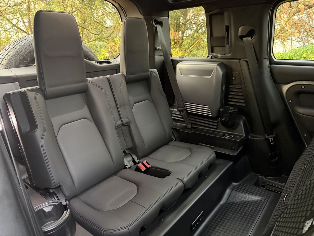 Used Land Rover Defender 2024 for sale - 78044607: Photo 17