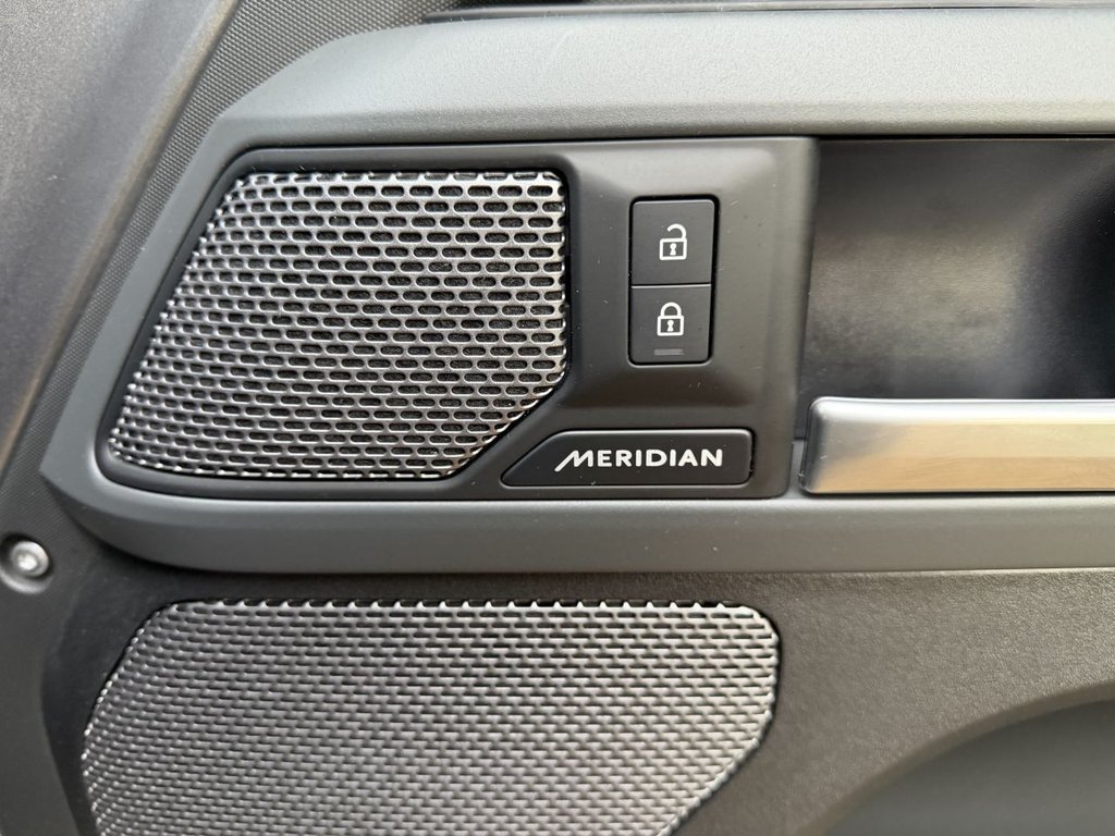 Used Land Rover Defender 2024 for sale - 78044607: Photo 36