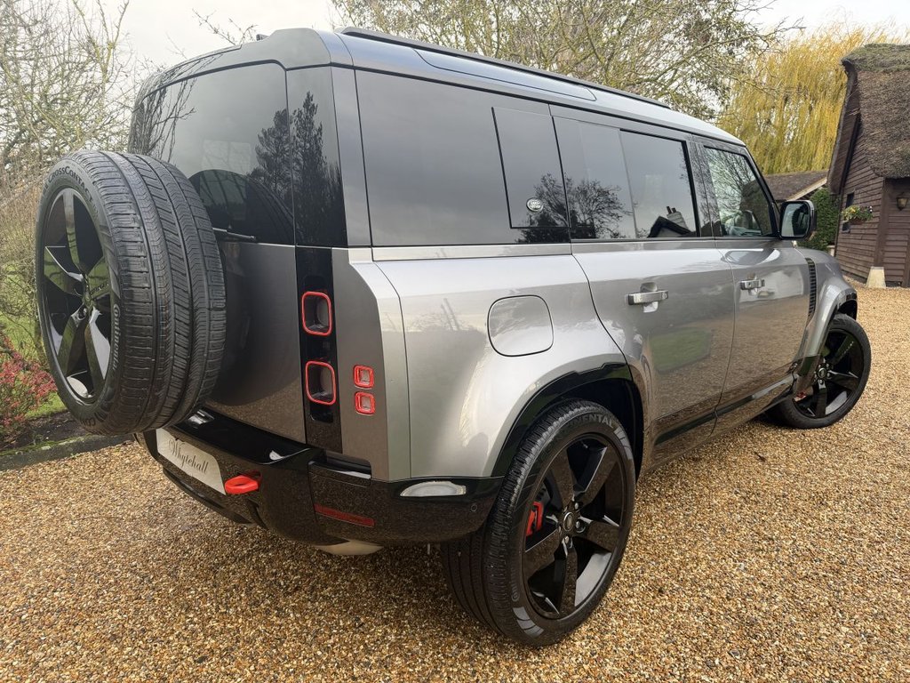 Used Land Rover Defender 2024 for sale - 78044607: Photo 5