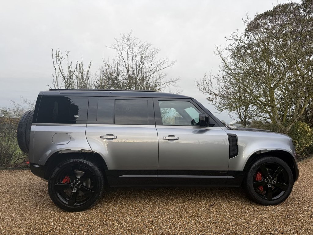 Used Land Rover Defender 2024 for sale - 78044607: Photo 6