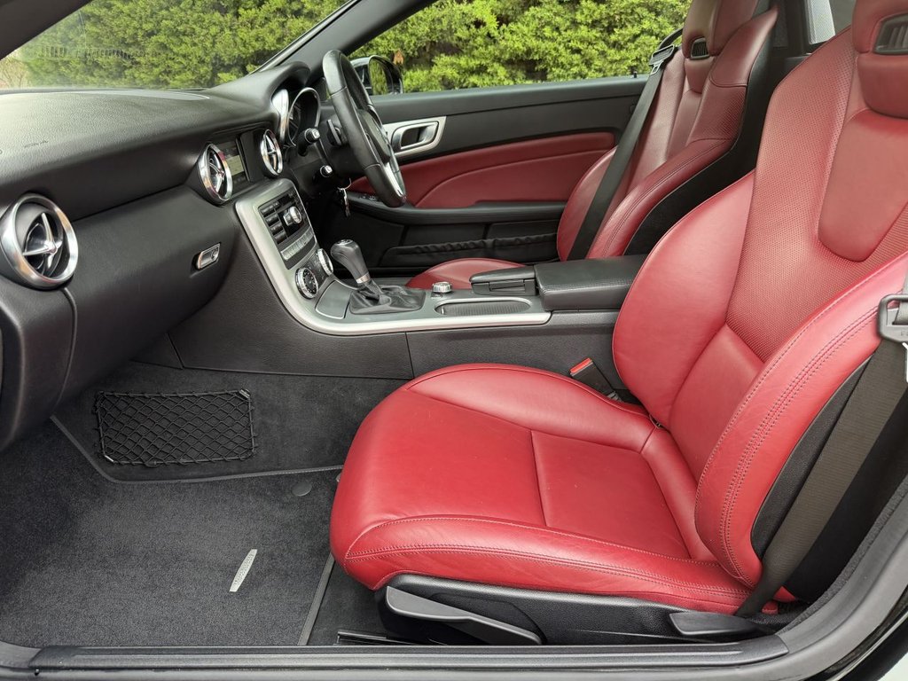 Used Mercedes-Benz SLK 2014 for sale - 77879585: Photo 12