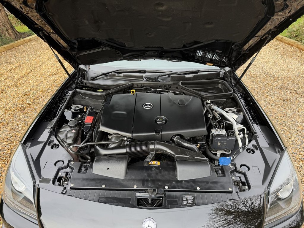 Used Mercedes-Benz SLK 2014 for sale - 77879585: Photo 34