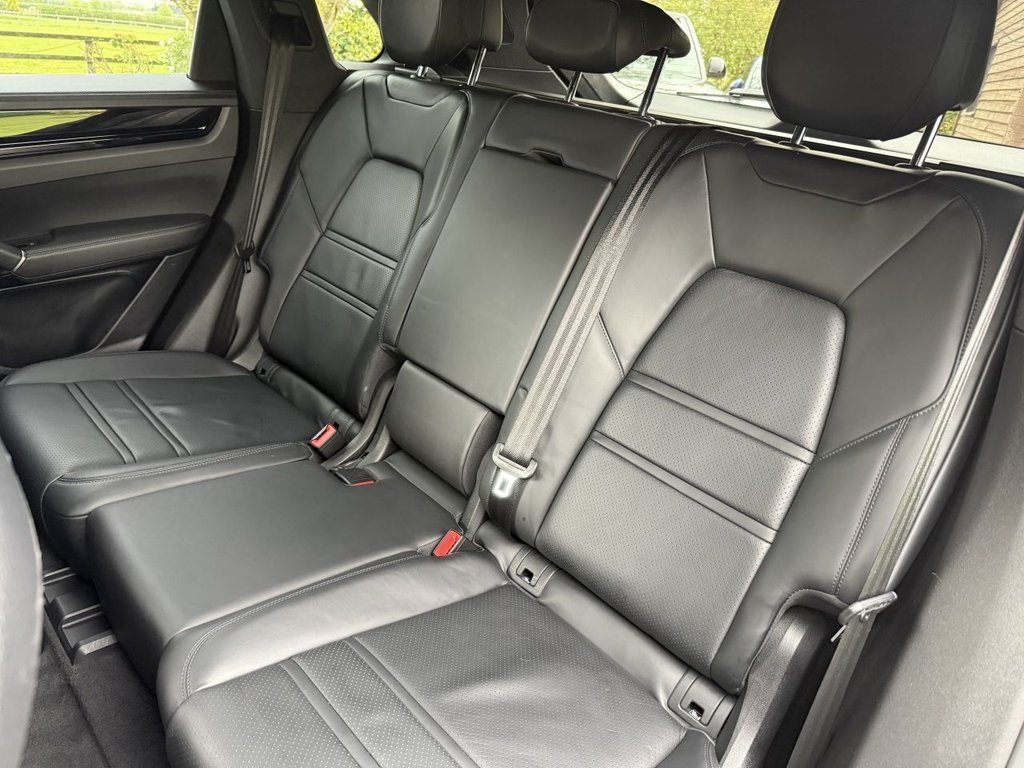 Used Porsche Cayenne 2019 for sale - 77356429: Photo 11